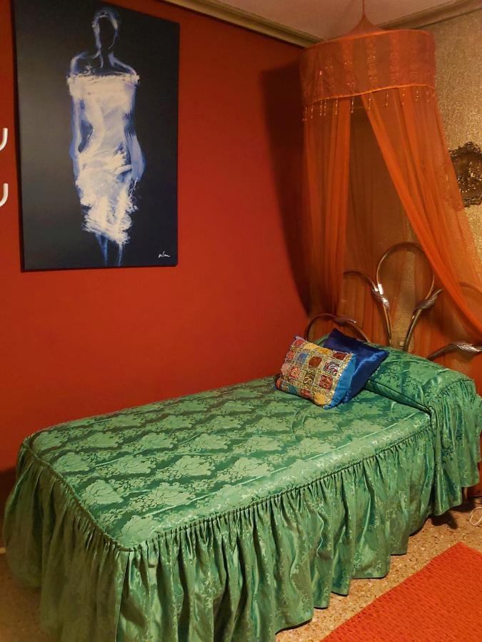 Alicante Room And Gayfriendly Екстер'єр фото